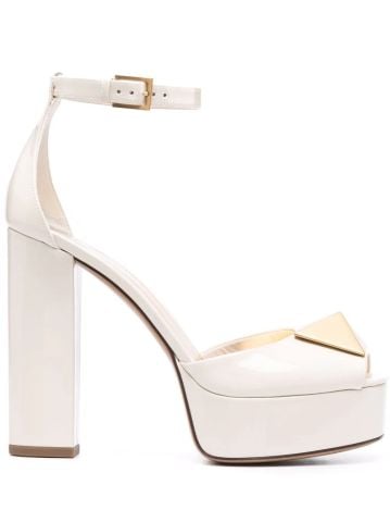Lovly Rockstud Platform